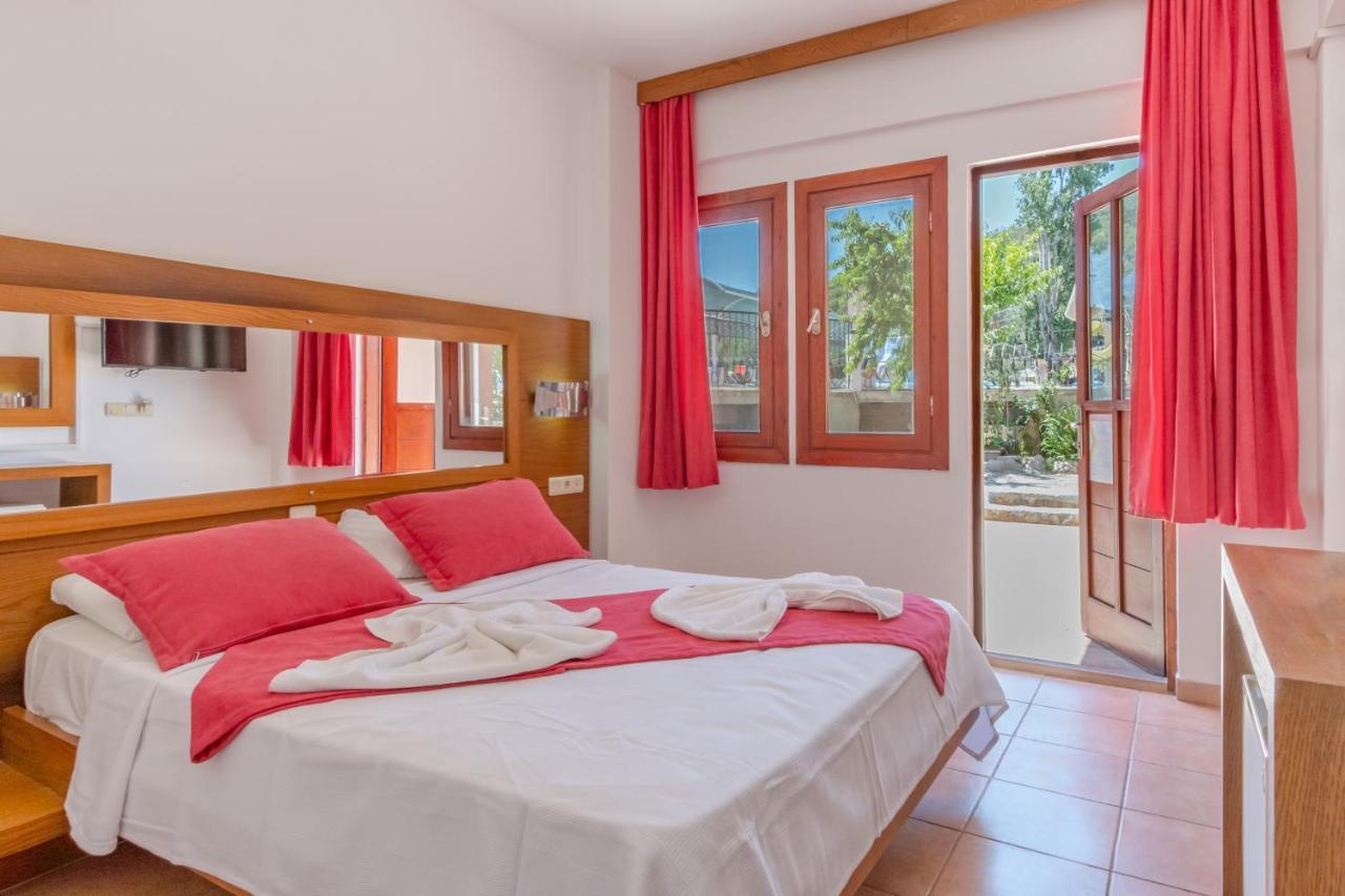 Club Pink Palace Hotel Ölüdeniz Zewnętrze zdjęcie